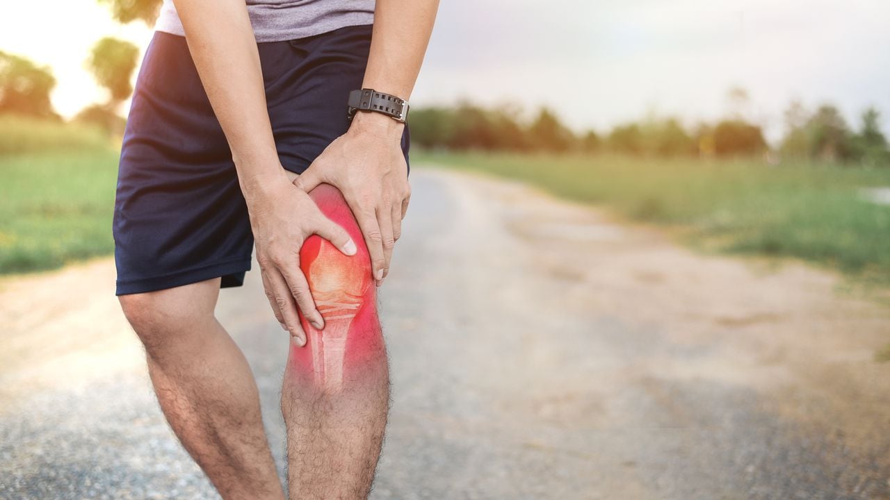 Las cinco posibles causas por las cuales le duele la rodilla al correr