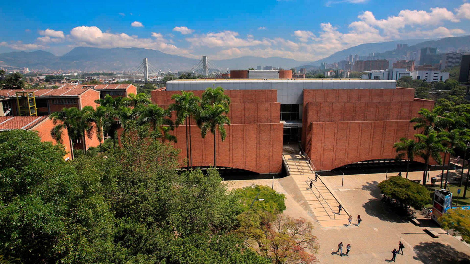 Se pronunció la mujer que protagonizó el video porno en la Universidad EAFIT,  ¿qué dijo?