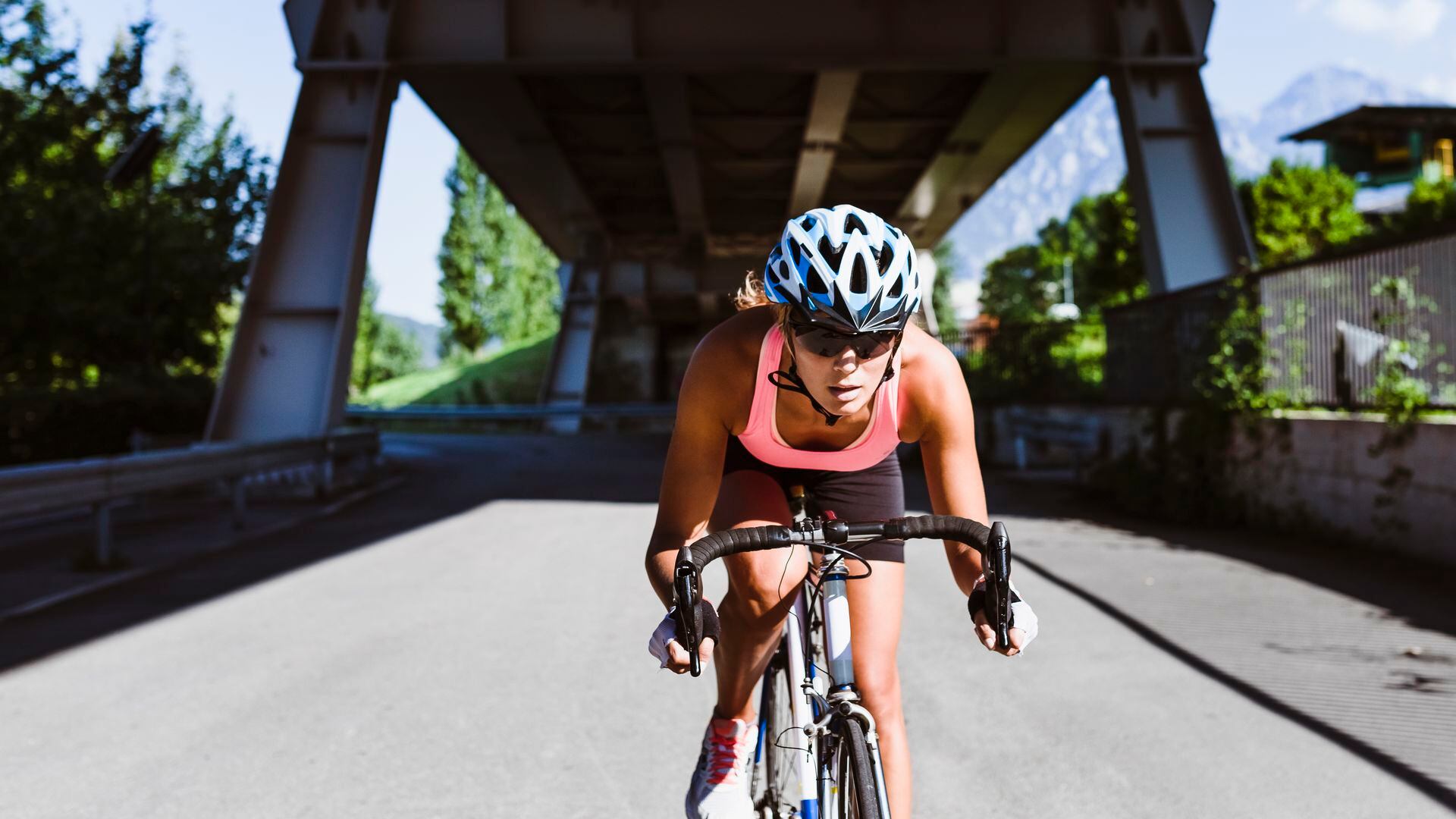 5 preguntas que debes hacerte a la hora de elegir una camiseta interior  ciclismo – Sanferbike