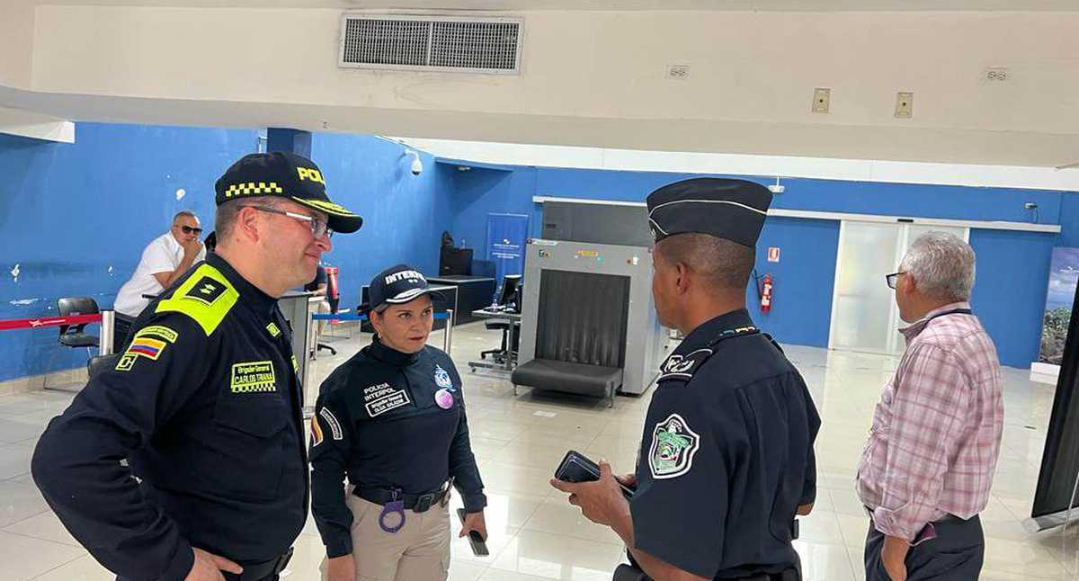 Comandante De Policía De Bogotá Llegó A Panamá Para Traer A Colombia A John Poulos Presunto
