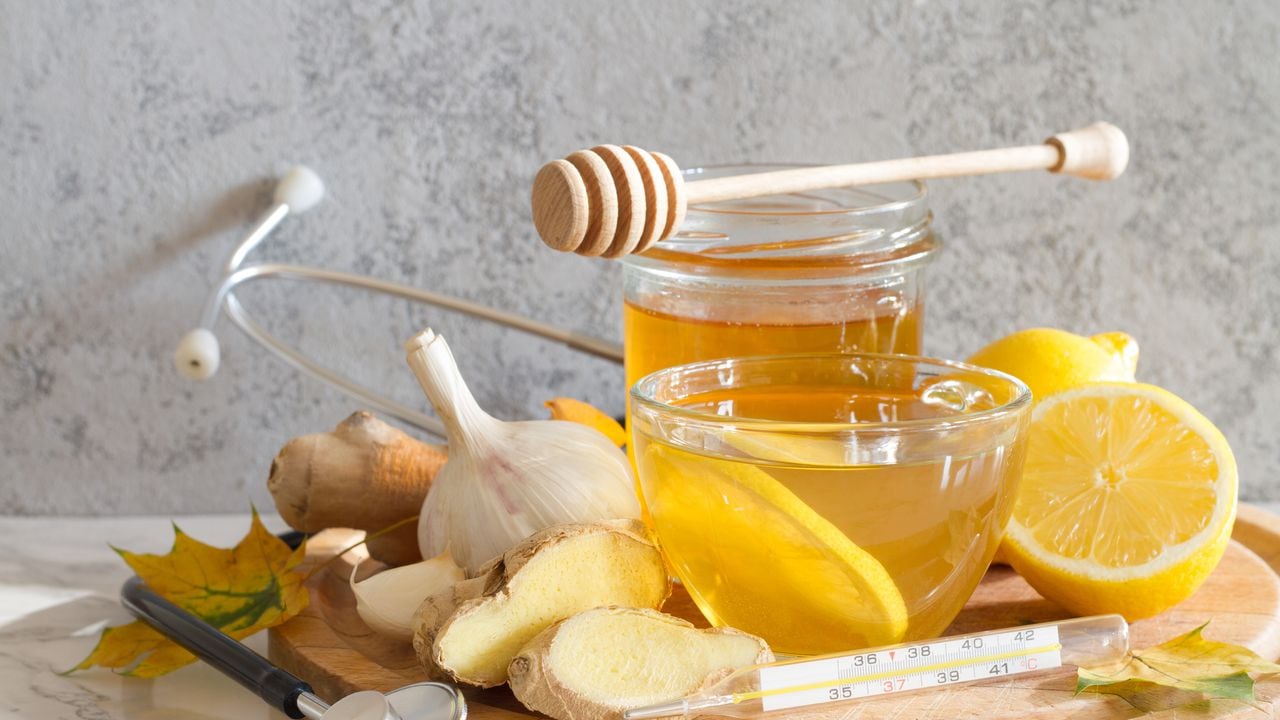 Cómo preparar jengibre con miel para aliviar el dolor de garganta?