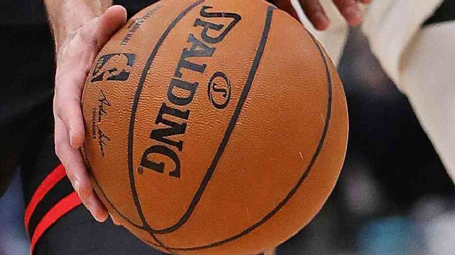 Fin de una era en la NBA: adiós al clásico balón Spalding