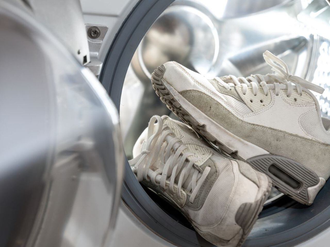 Cómo lavar zapatos y zapatillas en la lavadora