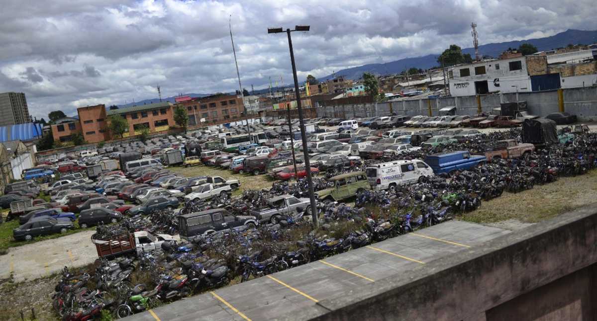 ¿Cuánto cuesta sacar un carro o una moto de los patios en Bogotá?