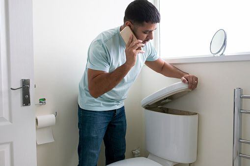 Truco casero: cómo mantener el inodoro siempre limpio y con buen olor, sin  gastar en productos caros