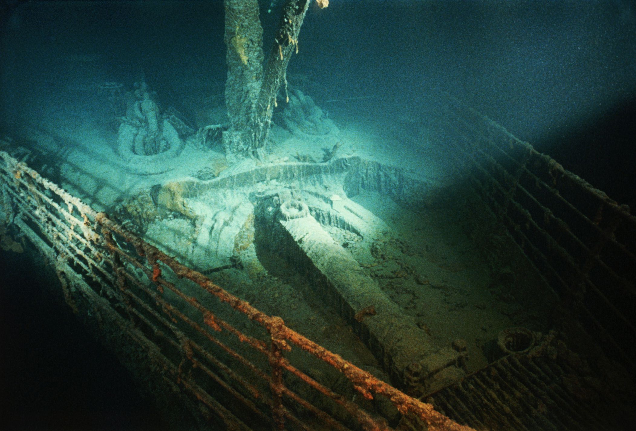 Inédito: revelan uno de los primeros videos del Titanic en el fondo del  mar, fue grabado en 1986