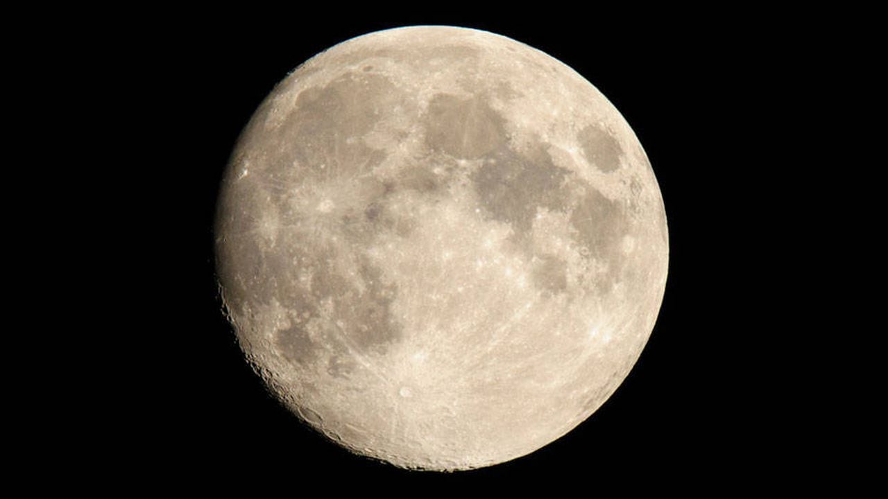 Luna nueva de Aries en abril Vea como influye sobre los signos del Zodiaco