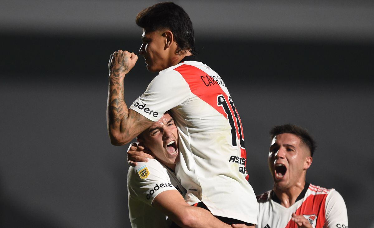 River vs. Racing de Montevideo, por un amistoso: resultado, goles y mejores  jugadas - TyC Sports