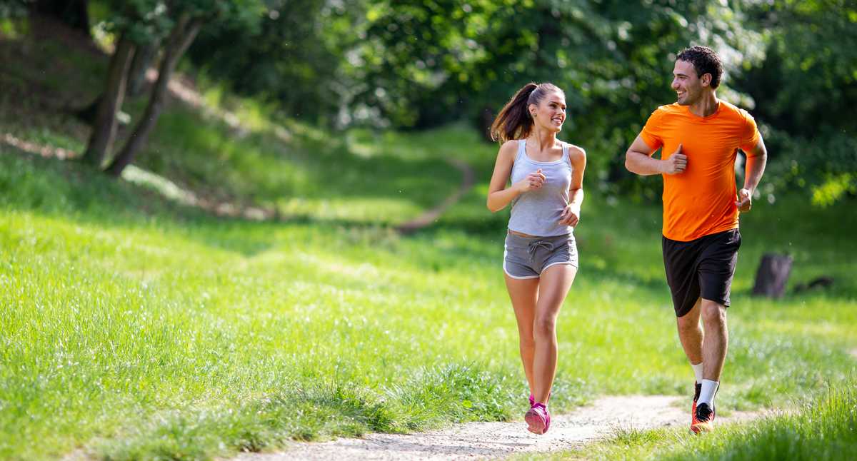 He run runs every day. Спорт перед сном.