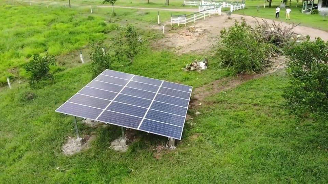 Paneles solares llevarán electricidad a 425 familias de Caquetá