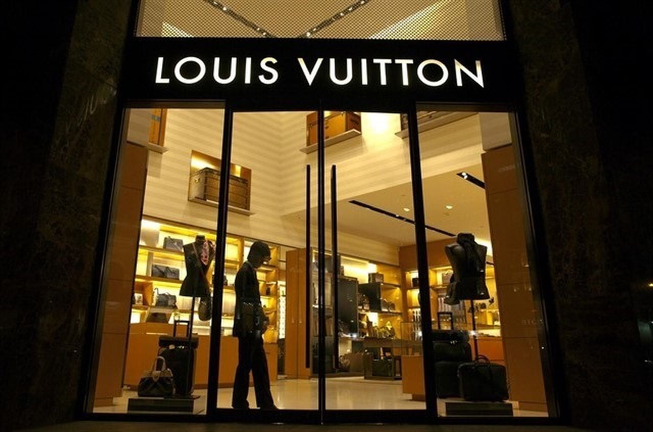 Louis Vuitton, la firma consentida de las damas de sociedad