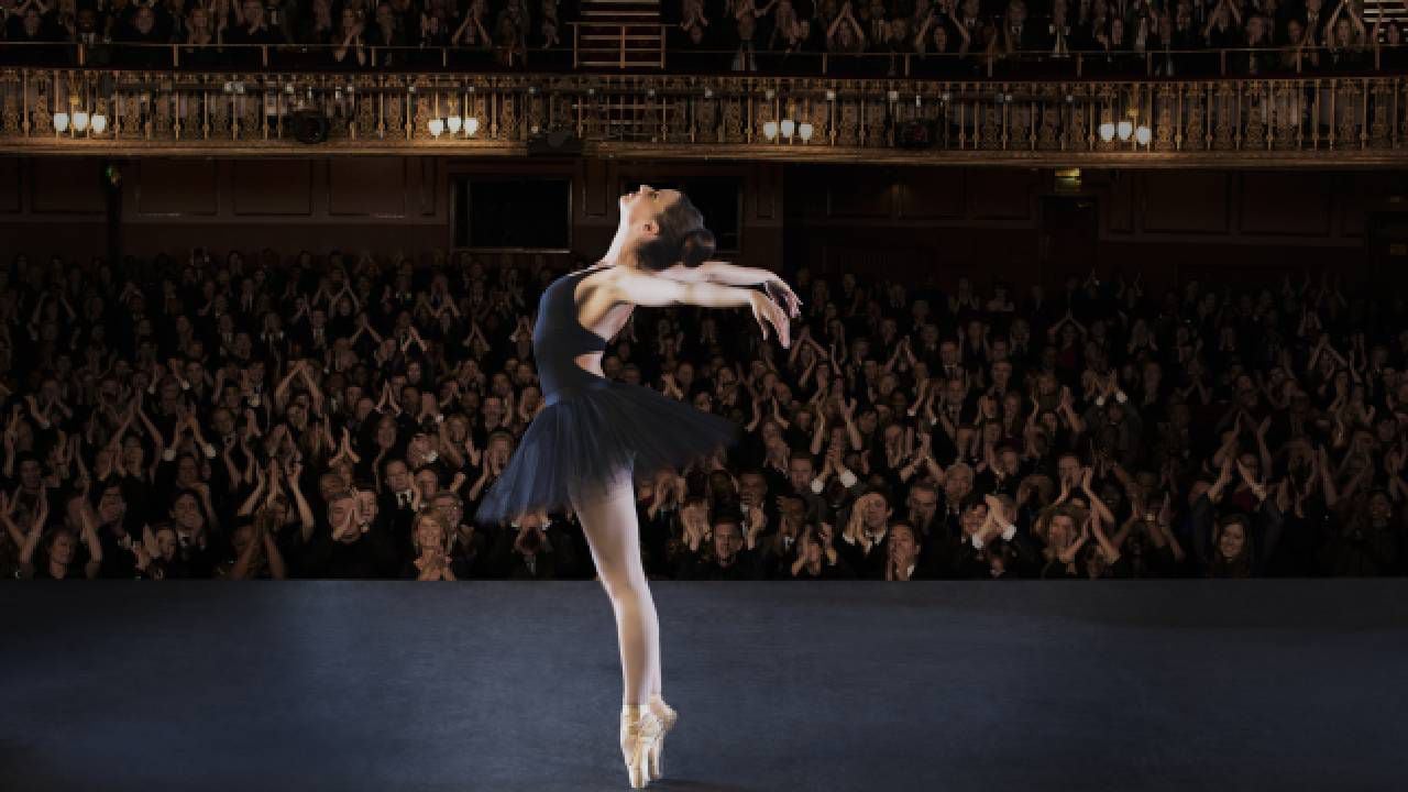 Cenicienta: un ballet divertido en el teatro Colsubsidio para celebrar 25  años de Ballarte