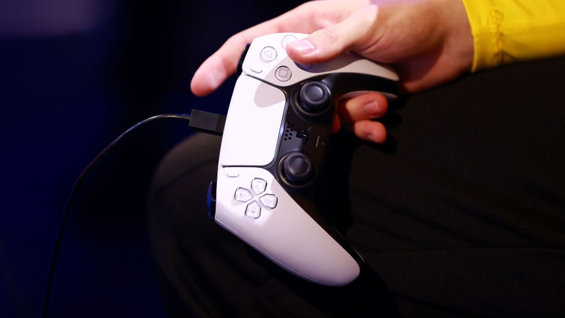 Cómo jugar en tu PlayStation 3 con tus controles de PlayStation 4