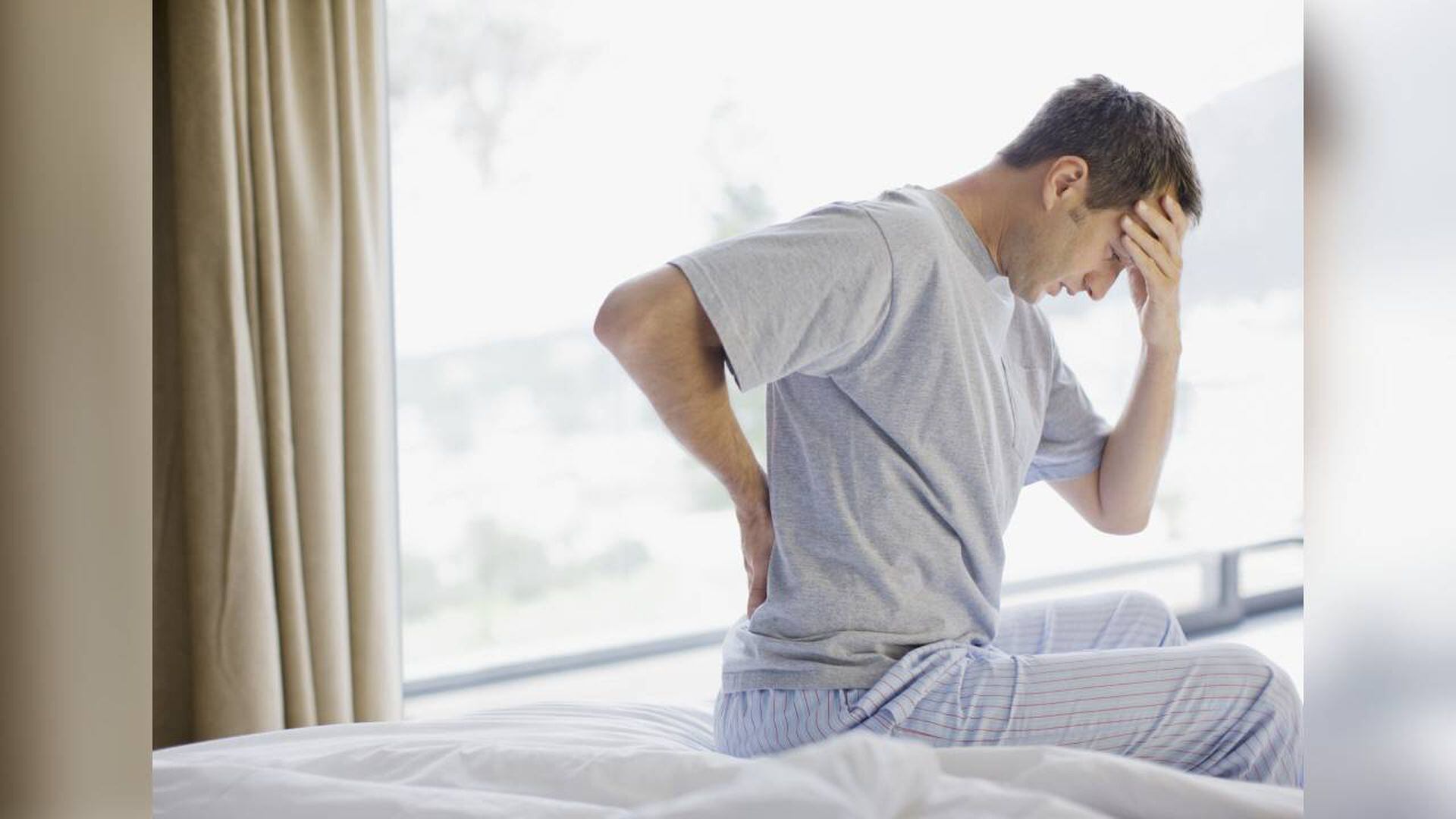 Así deberías dormir si quieres eliminar tu dolor de cuello, espalda y lumbar