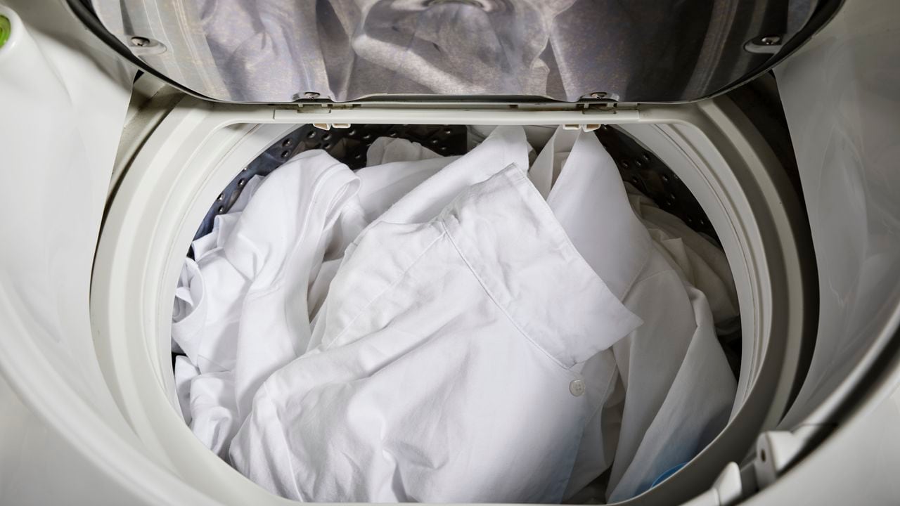 Reduce la humedad con trucos caseros para Lavado de ropa