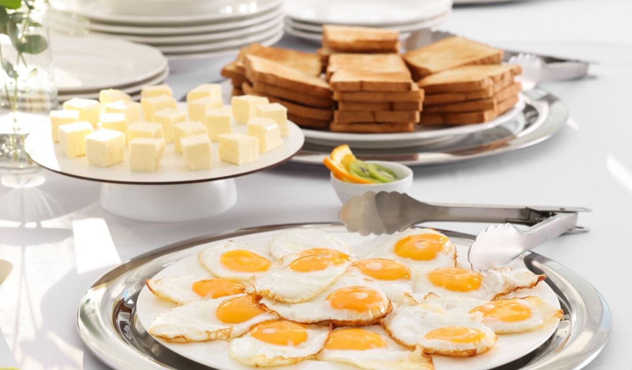 Preparación de papas a la francesa en freidora Coriat 