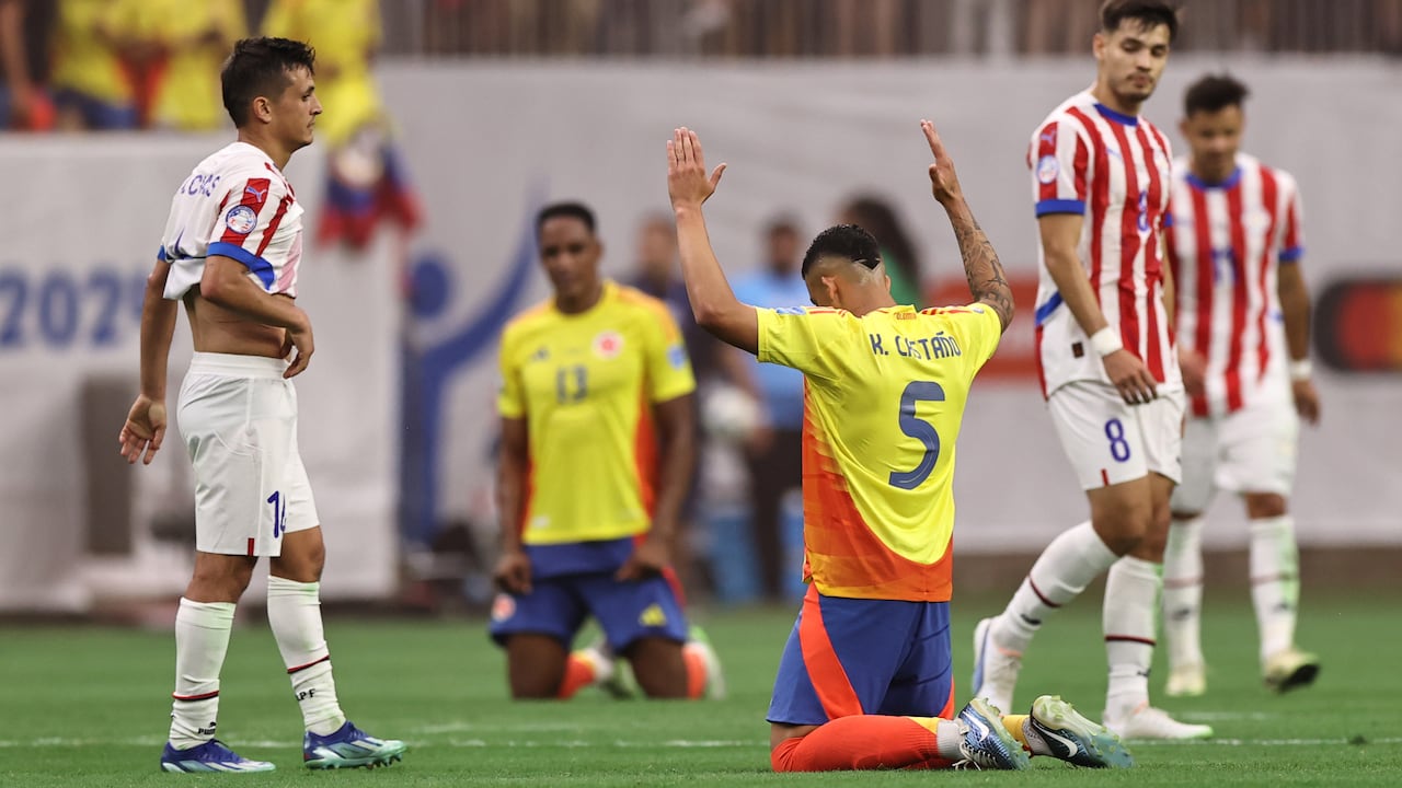 HOUSTON, TEXAS - JUNE 24: Kevin Castaño of Colombia prays after winning the CONMEBOL Copa America 2024 Group D match between Colombia and Paraguay at NRG Stadium on June 24, 2024 in Houston, Texas. (Photo by Omar Vega/Getty Images)