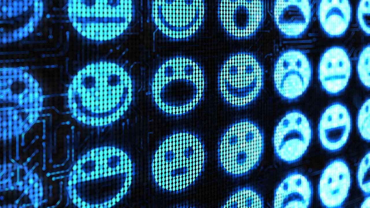 Ciberdelincuentes están empleando una nueva modalidad de estafa con emojis.