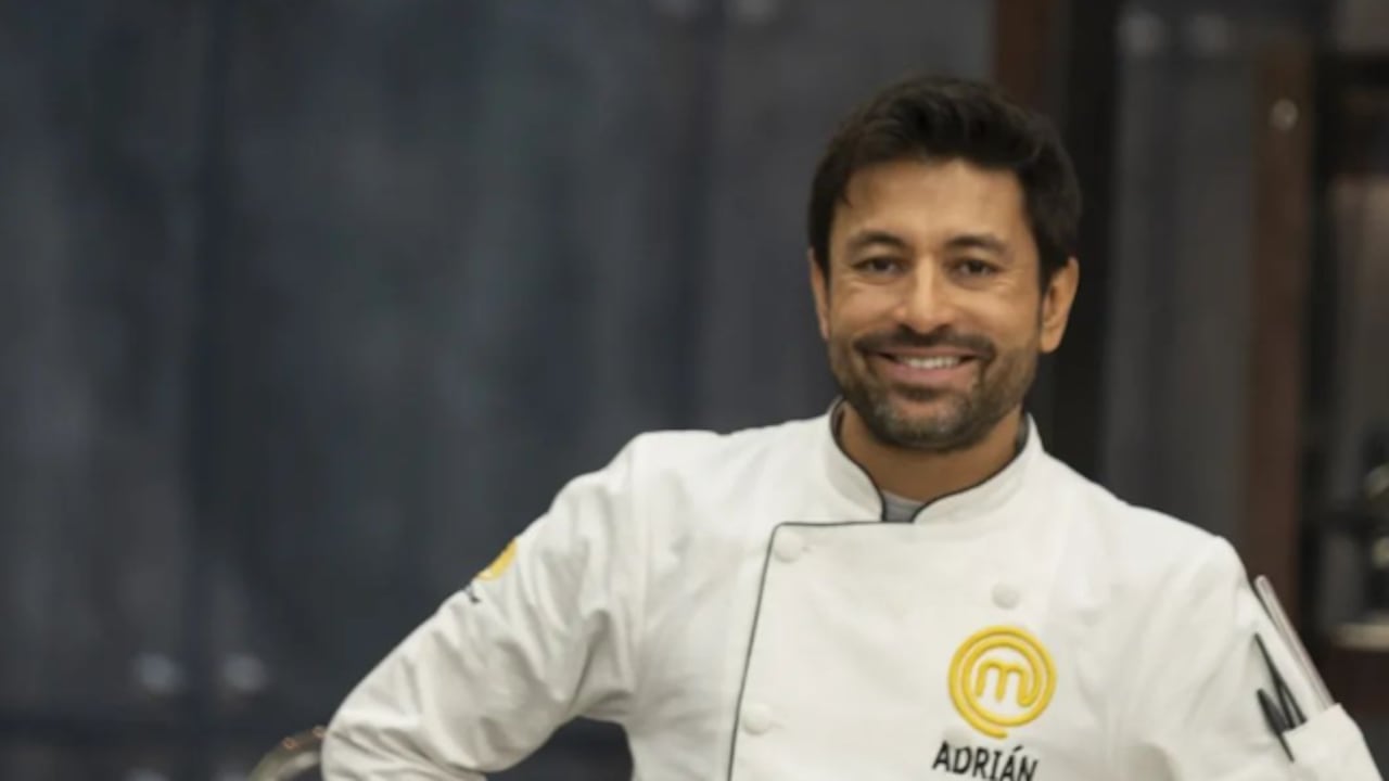 Él es Adrián Parada, finalista de Masterchef Celebrity