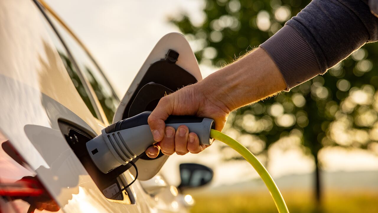 Los recursos de los bonos verdes serán destinados a la financiación de vehículos híbridos, eléctricos y, en general, a la movilidad sostenible.