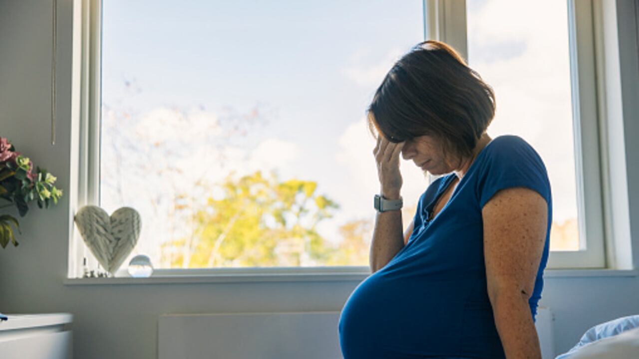 La visión borrosa también le puede afectar a las mujeres embarazadas.
