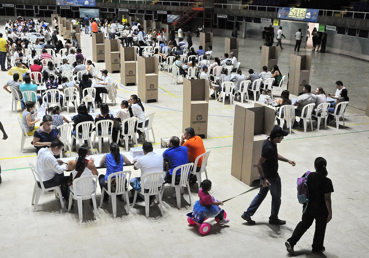Cali: Votación en elecciones ( Archivo). foto José L Guzmán oct 27-23. EL País