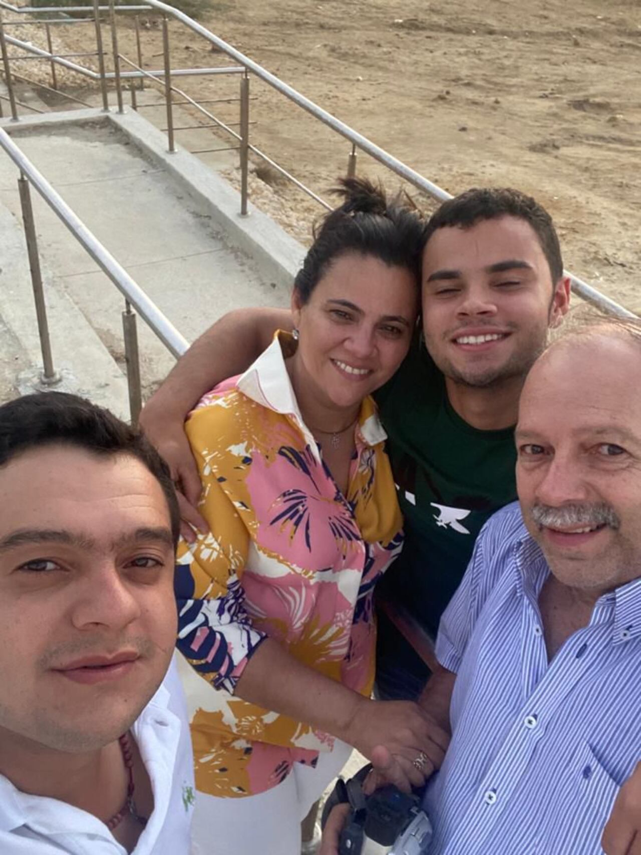 Carlos Ruiz y familia