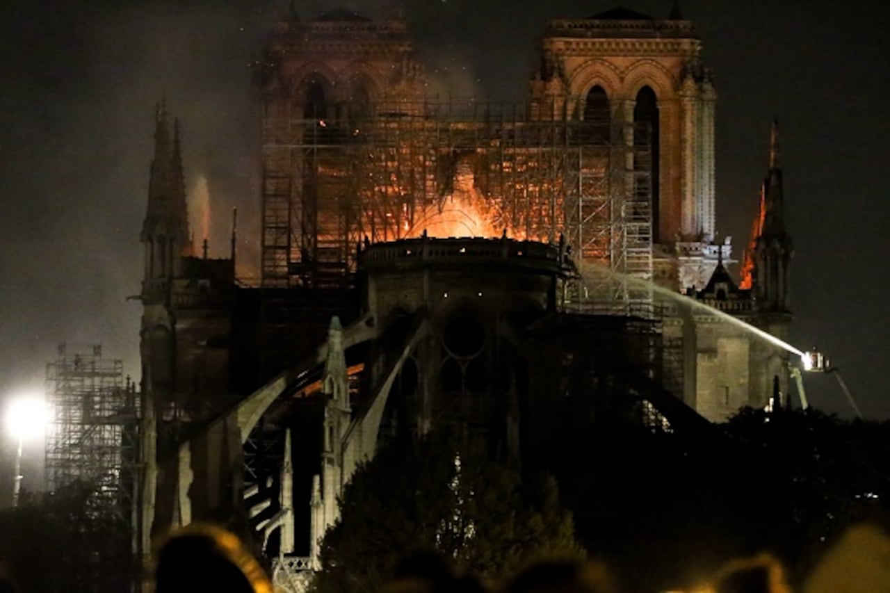 Las llamas consumieron la icónica catedral de Notre Dame el 15 de abril de 2019.