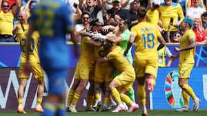 Rumania celebrando ante Ucrania por la Eurocopa 2024