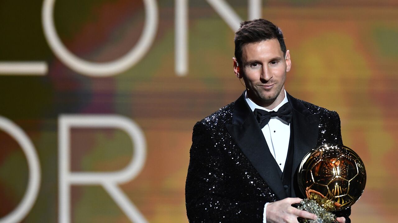 PARIS, FRANCE - NOVEMBER 29: Lionel Messi is awarded with his seventh Ballon D'Or award during the Ballon D'Or Ceremony at Theatre du Chatelet on November 29, 2021 in Paris, France. (Photo by Aurelien Meunier/Getty Images)