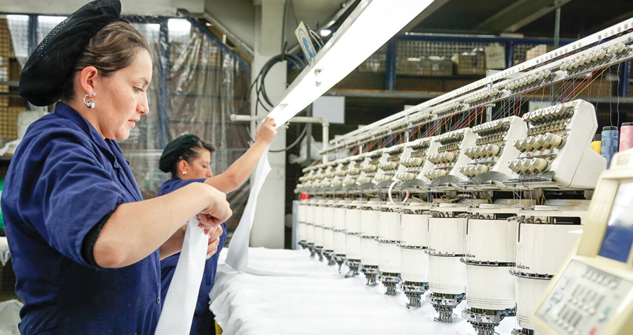  La producción real manufacturera en Bogotá reportó en marzo de este año el nivel más bajo desde agosto de 2020, cuando aún la capital sufría los estragos del covid-19.