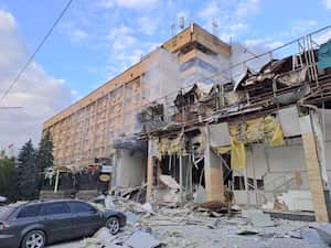 A view shows a building of a restaurant heavily damaged by a Russian missile strike, amid Russia's attack on Ukraine, in central Kramatorsk, Donetsk region, Ukraine June 27, 2023. Head of the Donetsk Regional Military-Civil Administration Pavlo Kyrylenko via Facebook/Handout via REUTERS ATTENTION EDITORS - THIS IMAGE HAS BEEN SUPPLIED BY A THIRD PARTY. NO RESALES. NO ARCHIVES. MANDATORY CREDIT.