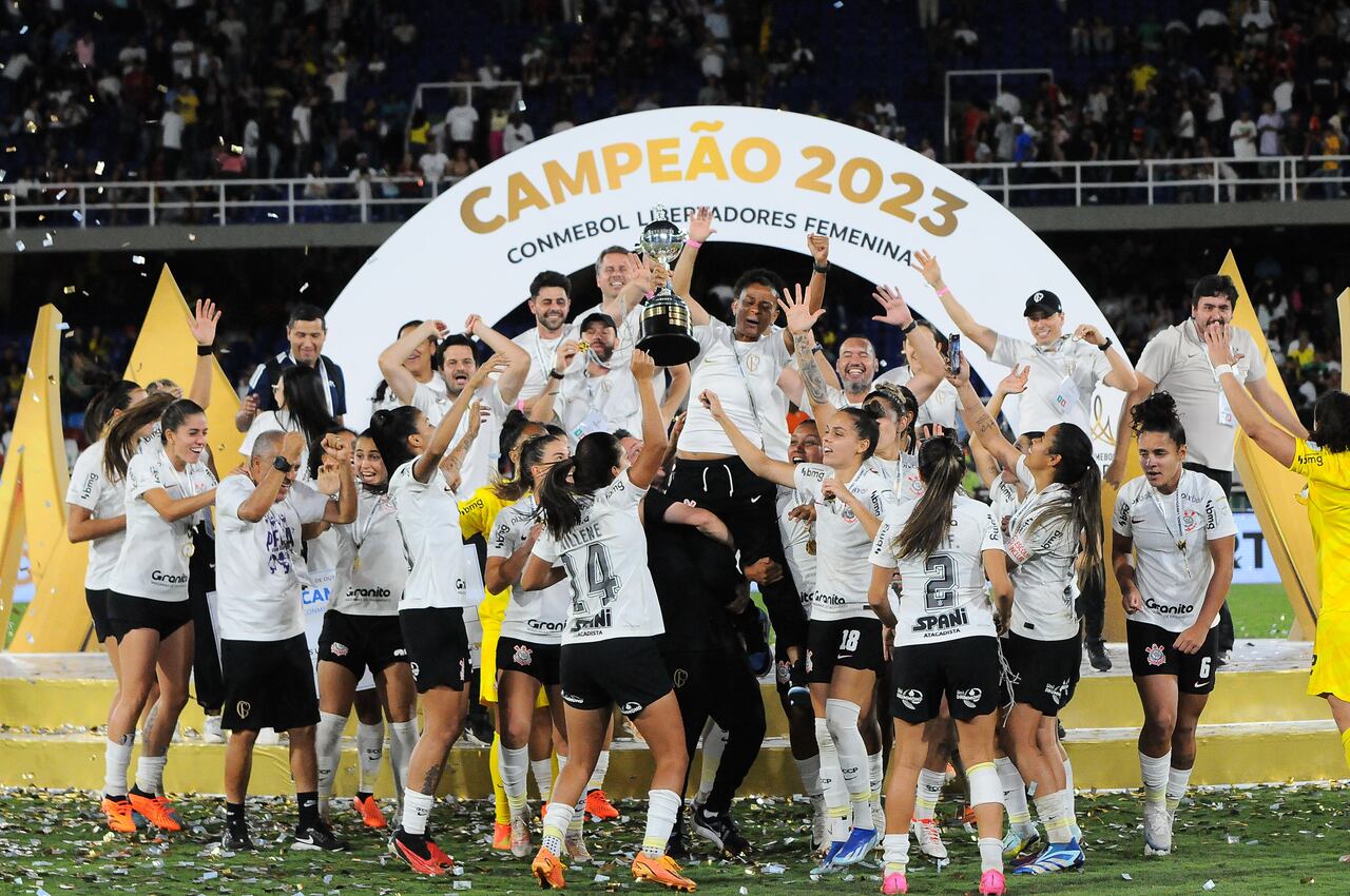 Deportes: Final Copa Libertadores Femenina. CONMEBOL. Campeón Corinthians 1 Palmeiras 0. Foto José L Guzmán. EL País, oct 21-23