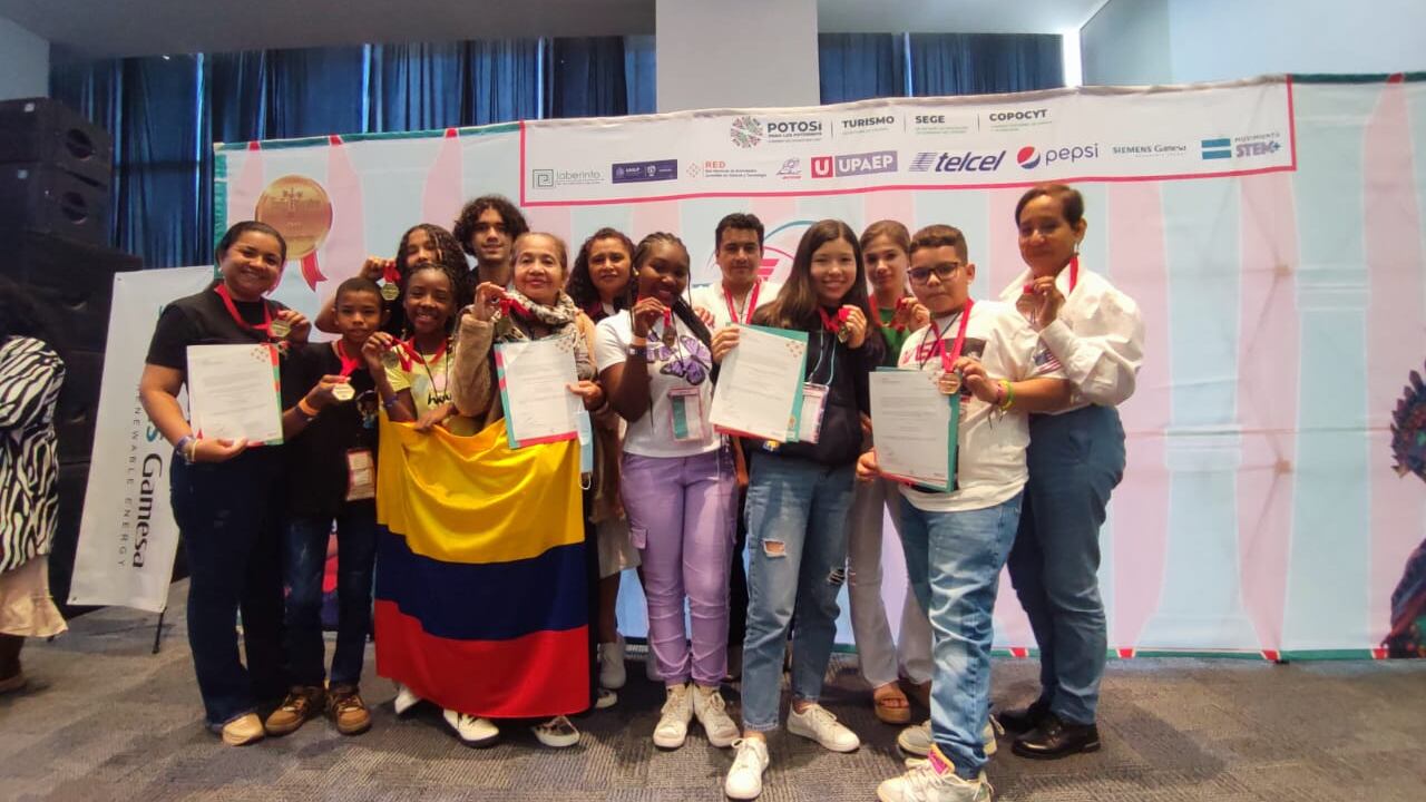 La delegación Colombiana en Expociencias Nacional México 2022