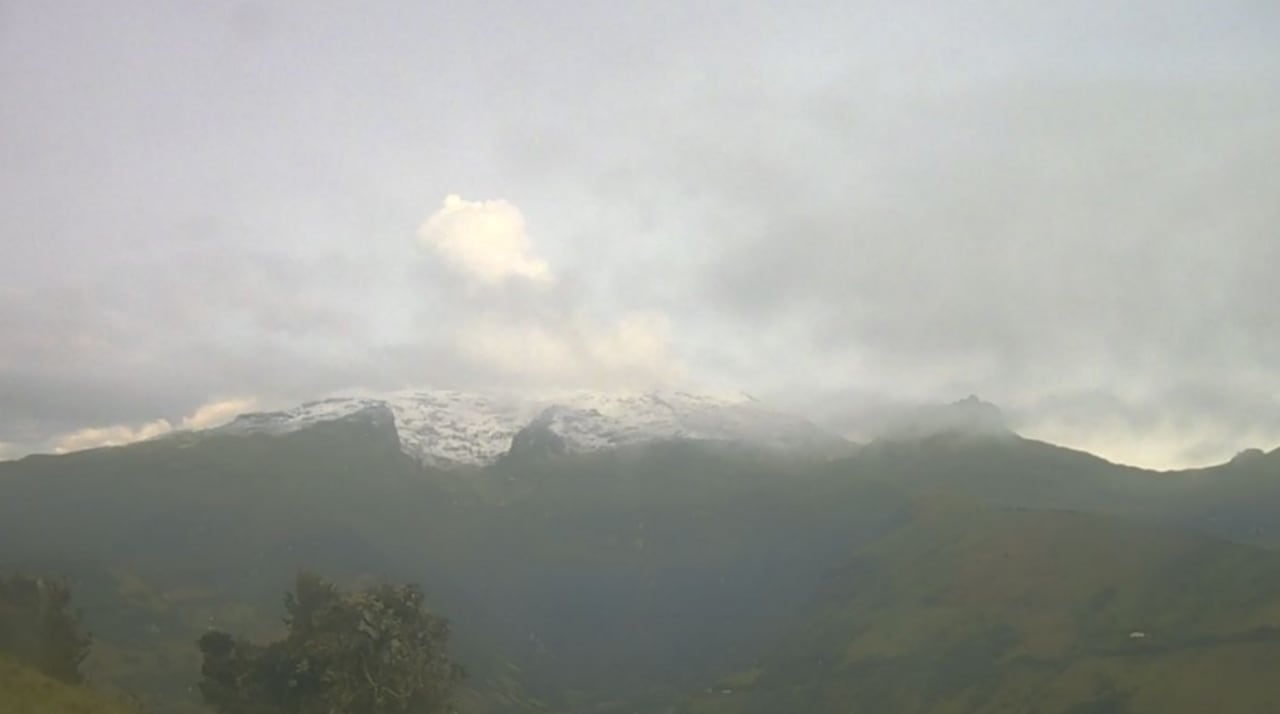 Imagen del volcán Nevado del Ruiz de este 26 de abril.