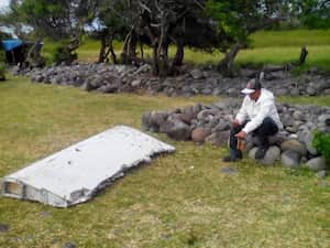 (150806) -- THE REUNION ISLAND, Aug. 6, 2015 () -- Photo taken on Jul.29, 2015, shows a piece of debris on Reunion Island. Verification had confirmed that the debris discovered on Reunion Island belongs to missing Malaysian Airlines flight MH370, Malaysian Prime Minister Najib Razak announced early Thursday. (/Fabrice Avanande) (jmmn) (Photo by NurPhoto/NurPhoto via Getty Images)