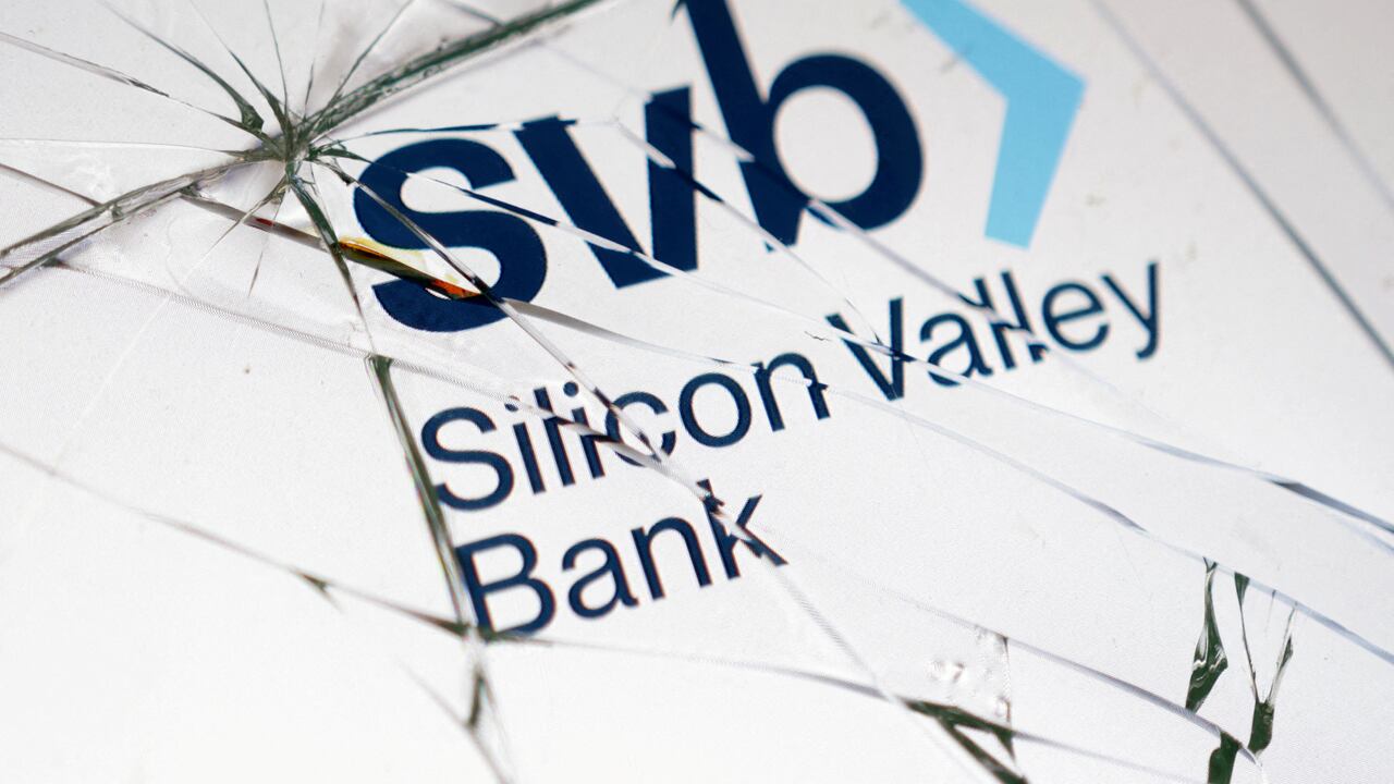 El Departamento de Justicia de Estados Unidos y la Comisión de Bolsa y Valores (SEC) están investigando el colapso de Silicon Valley Bank (SVB)