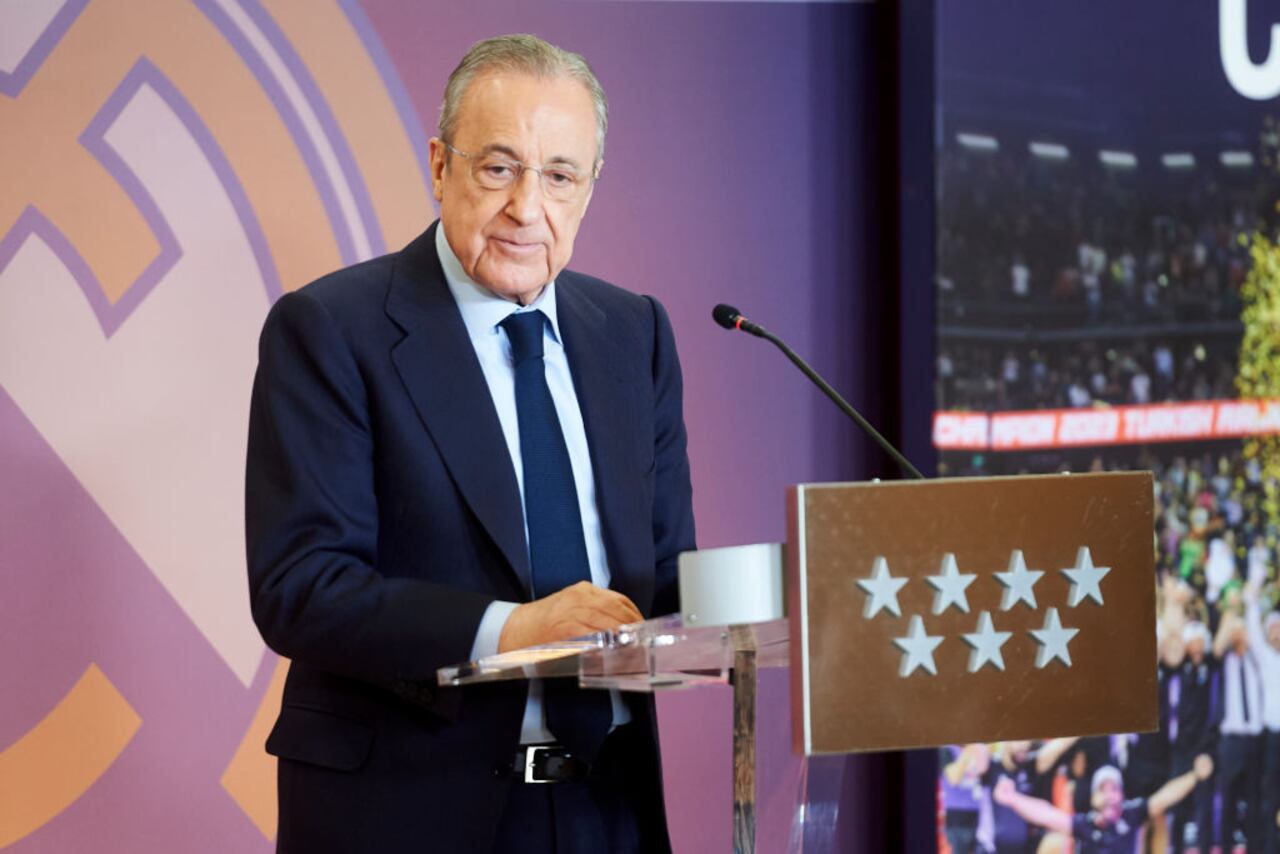 MADRID, SPAIN - MAY 23: Real Madrid President Florentino Perez during reception of Real Madrid basketball team after winning the Turkish Airlines Euroleague on May 23, 2023 in Madrid, Spain. The Real Madrid basketball team defeated the Greek team Olympiacos B.C. in the Turkish Airlines EuroLeague on Sunday. (Photo by Borja B. Hojas/Getty Images)