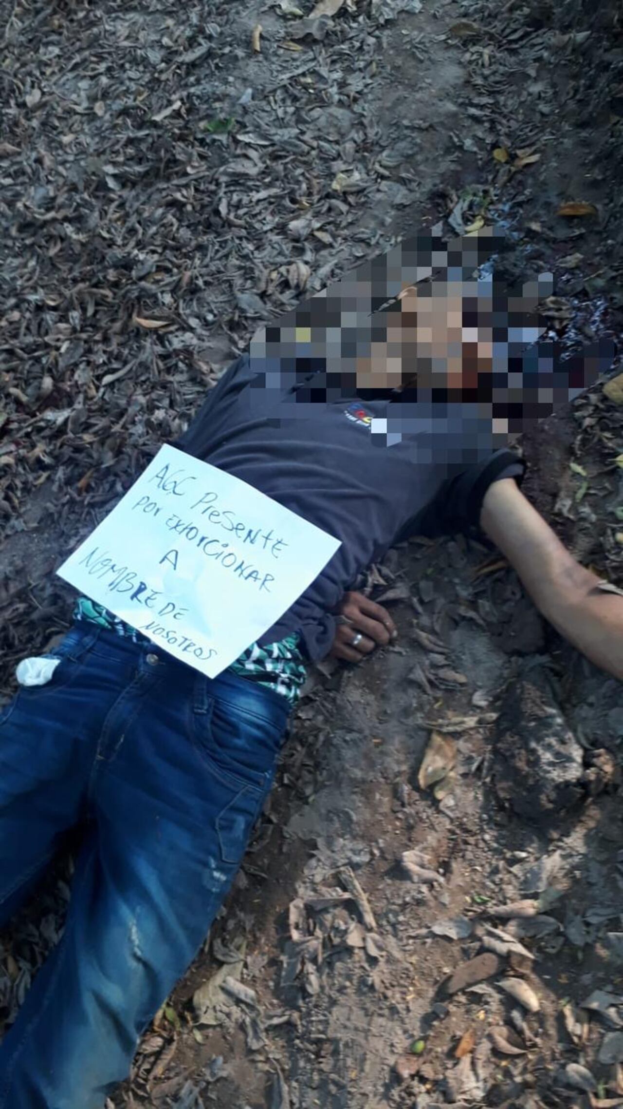 Uno de los dos cadáveres que apareció en el municipio de Chiriguaná.