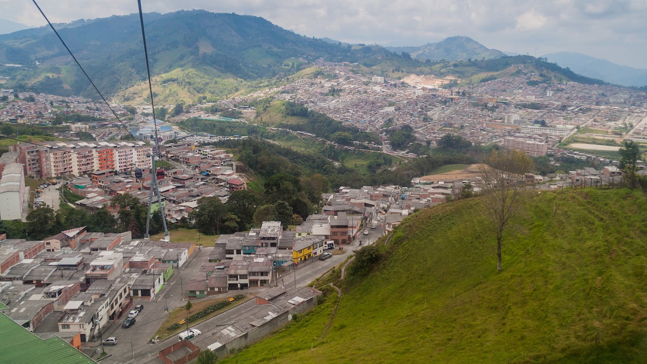 Teleférico en Manizales, Colombia. Esta línea conecta la terminal de autobuses y el centro de la ciudad.