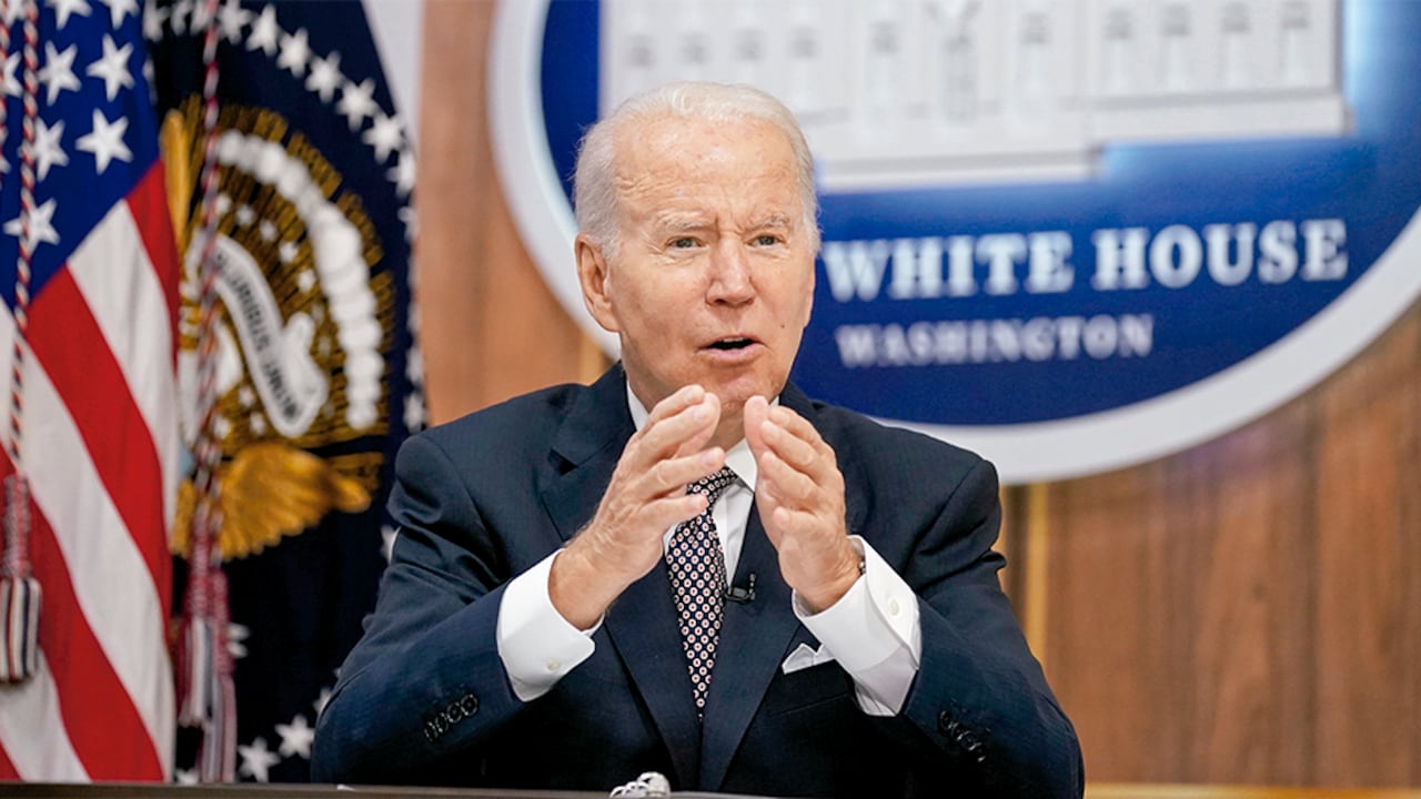    “Es una medida devastadora… pretende hacer retroceder al país”, aseguró el presidente Biden. 