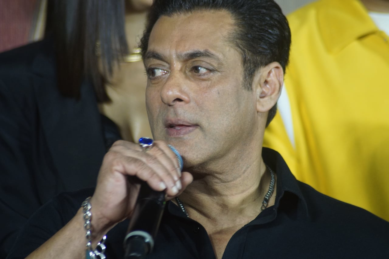 Salman Khan asiste al lanzamiento del tráiler de la película 'Kisi Ka Bhai Kisi Ki Jaan' el 10 de abril de 2023 en Mumbai