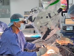 Doctor Alejandro Ramos - video angiografía intraoperatoria.