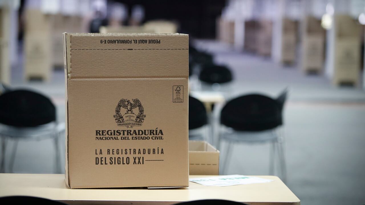 Puestos de votación, preparativos en el punto de Corferias para los comicios  elecciones 2022 organizados por la Registraduría Nacional
Bogotá marzo 11 del 2022
Foto Guillermo Torres Reina / Semana