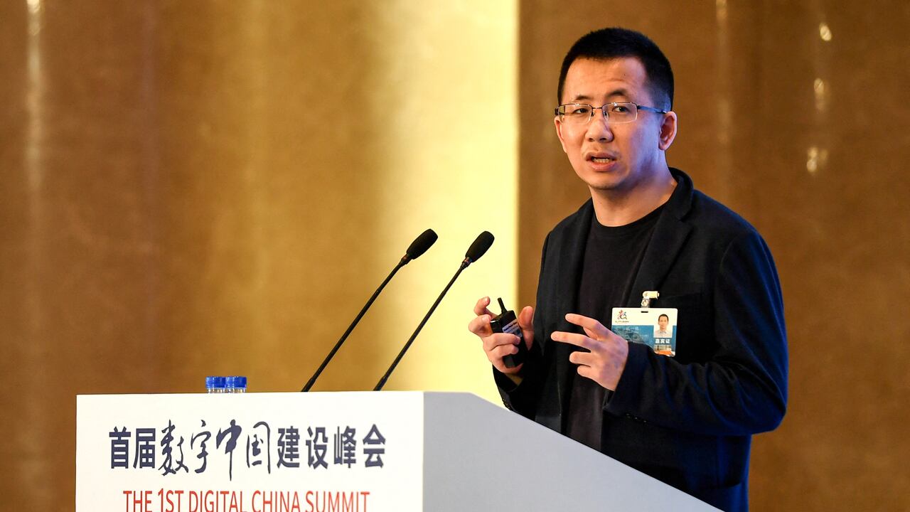 This photo taken on April 23, 2018 shows CEO of Bytedance Zhang Yiming speaking during the 1st Digital China Summit in Fuzhou, in China's eastern Fujian province. - The Chinese billionaire CEO of Bytedance, the makers of video app TikTok, on May 20, 2021, said he will leave the role because he lacks managerial skills and preferred "reading and daydreaming" to running the tech giant. (Photo by STR / AFP) / China OUT