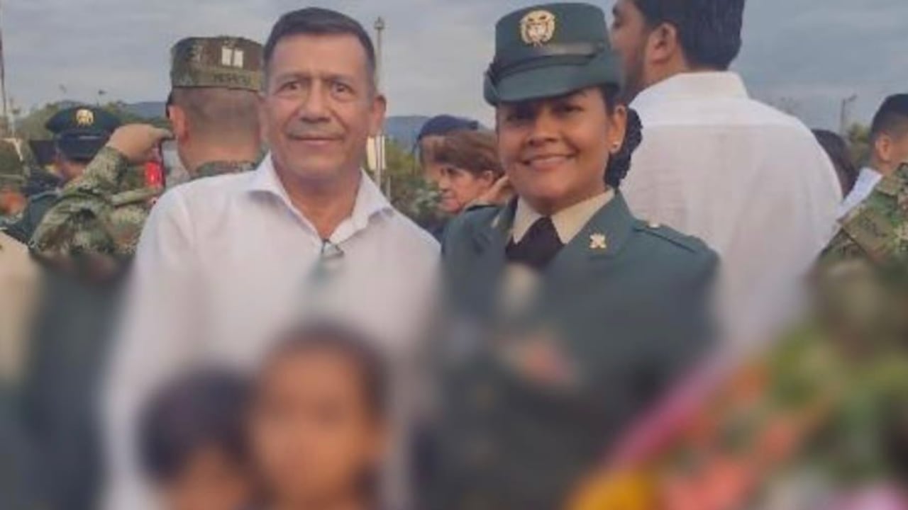 Sargento Ghislaine Karina Ramírez, secuestrada por el Ejército de Liberación Nacional (ELN) en Arauca, 
junto a sus dos hijos y a su padre. Suministrada por Gerardo Ramírez, Ejército Nacional.