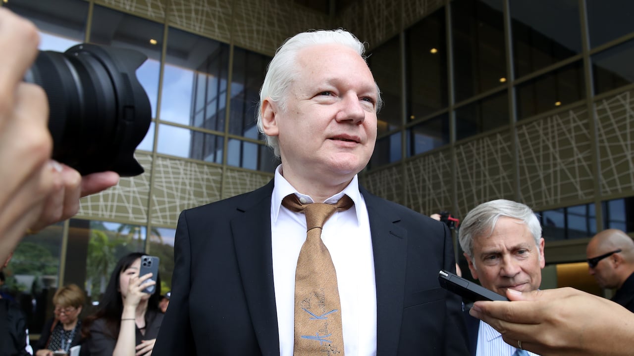 Julian Assange regresa a Australia