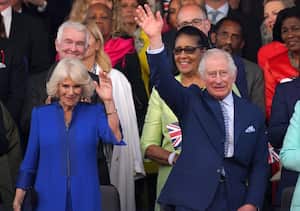 Familia, amigos y representantes de otras casas reales asisten al concierto de la coronación Carlos III y Camila.