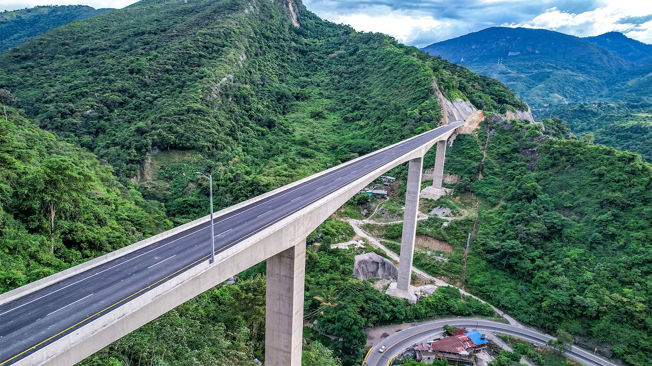 La carretera Pamplona-Cúcuta reporta más del 95 por ciento de ejecución.