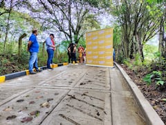 Obras de placa huella entregadas en Cundinamarca.